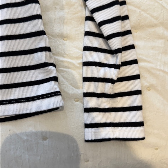 H&M striped stretchy long sleeve shirt - Picture 3 of 3